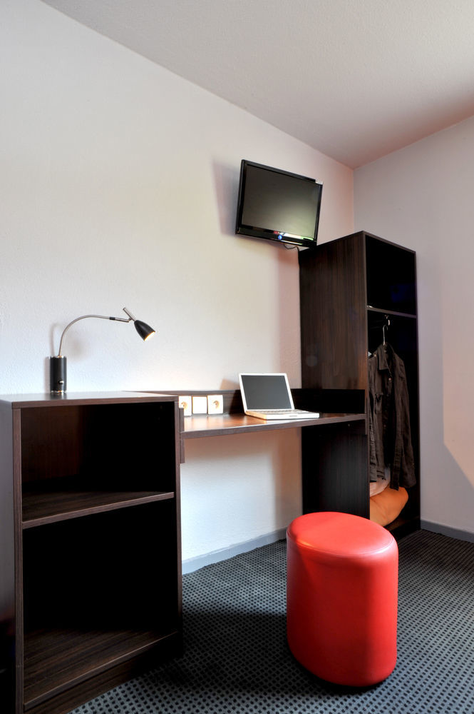 Brit Hotel Saint-Quentin Fayet  Exteriér fotografie